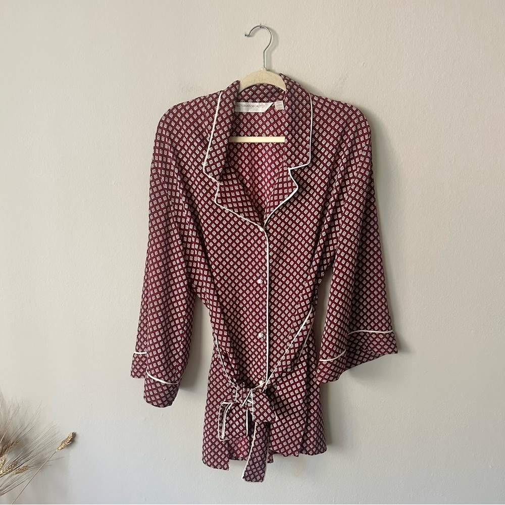 Victoria’s Secret Collection Vintage Geometric Button Robe Maroon Size L - Picture 1 of 9